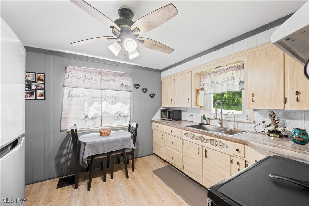 4650 16th Street, Canton, Ohio image 10
