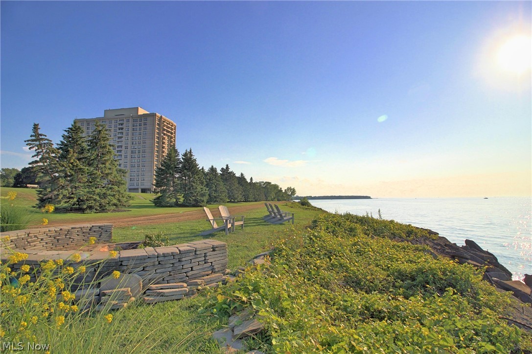 Bratenahl Place Condo - Residential