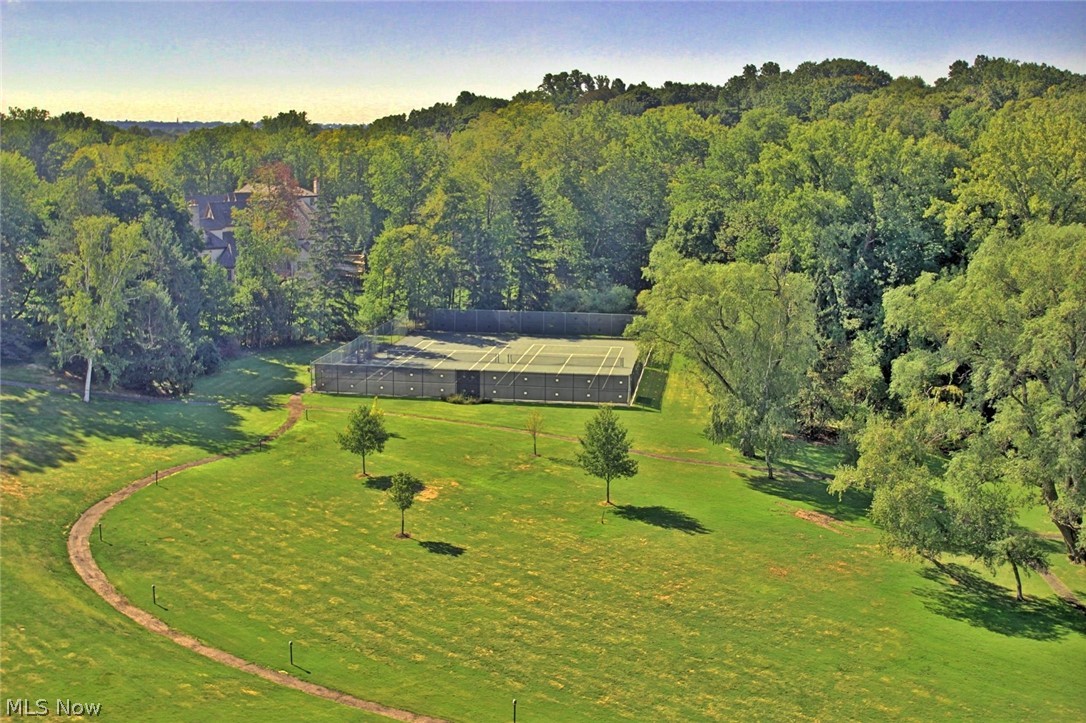 Bratenahl Place Condo - Residential