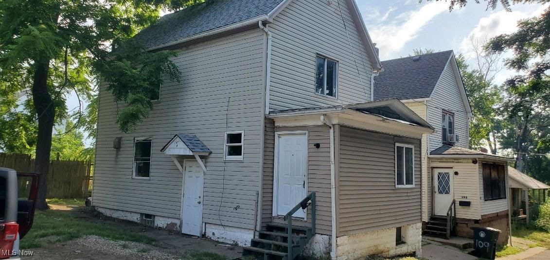 INVESTMENT OPPORTUNITY! Build equity and cash flow over the years by giving this property a little TLC.
Agent related to seller.
