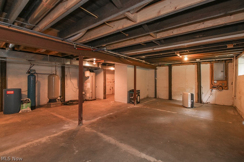 Lander Mdws - Residential