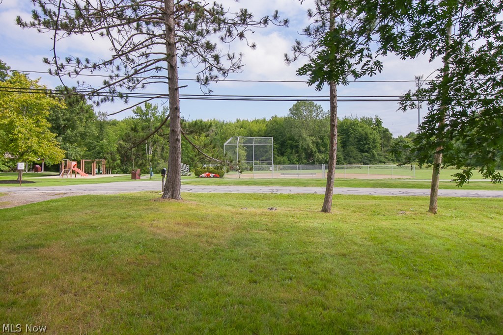 Lander Mdws - Residential