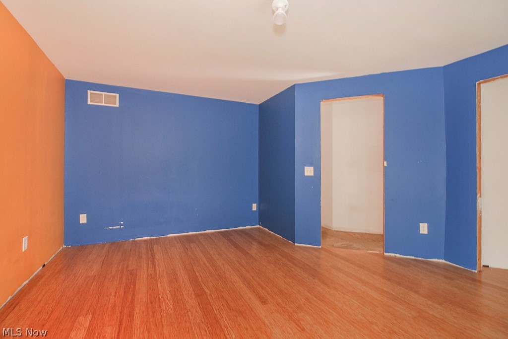 Lander Mdws - Residential