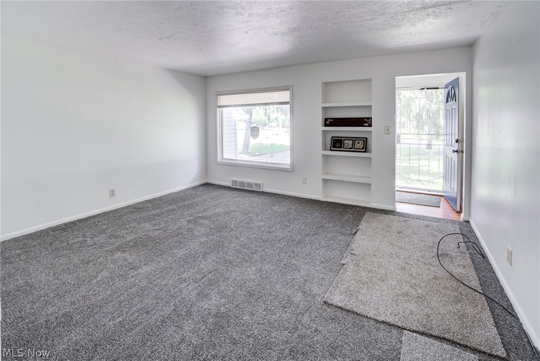 Village/North Randall - Residential