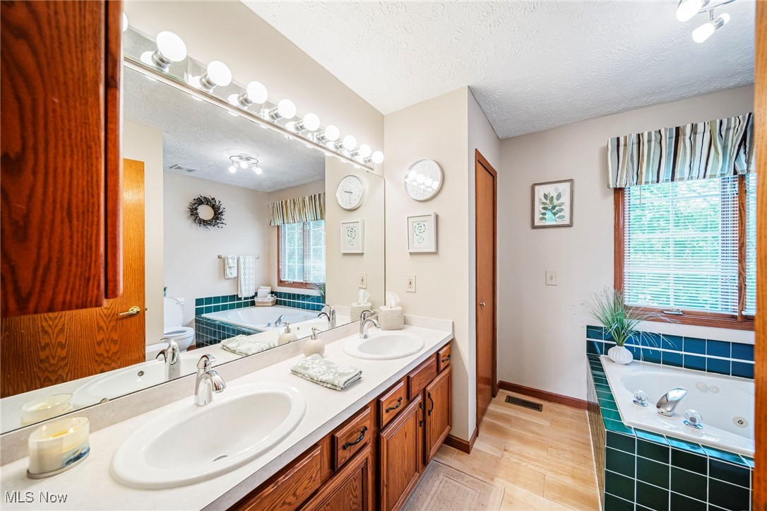 8163 Nancy Drive, Mentor, Ohio image 32