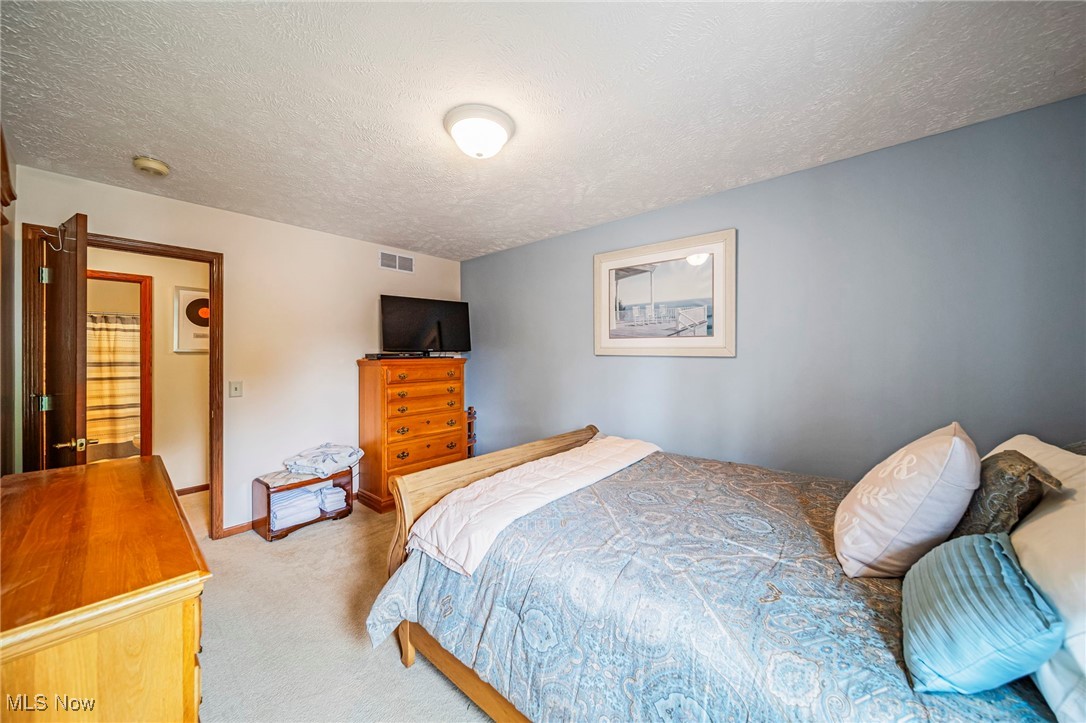 8163 Nancy Drive, Mentor, Ohio image 37