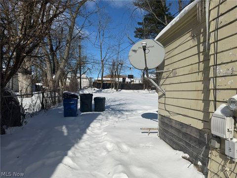 Tiny photo for 17105 Lotus Drive, Cleveland, OH 44128 (MLS # 5190259)