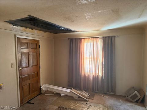 Tiny photo for 17105 Lotus Drive, Cleveland, OH 44128 (MLS # 5190259)