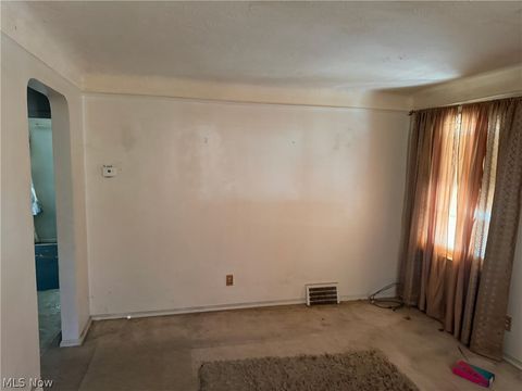 Tiny photo for 17105 Lotus Drive, Cleveland, OH 44128 (MLS # 5190259)