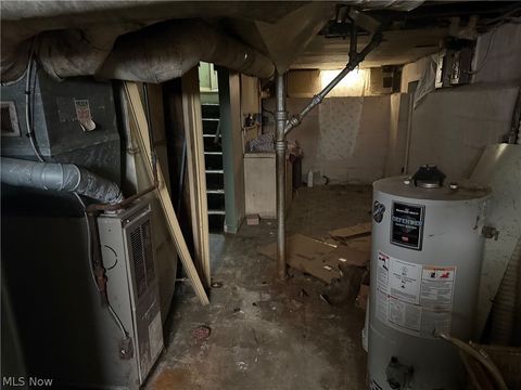 Tiny photo for 17105 Lotus Drive, Cleveland, OH 44128 (MLS # 5190259)