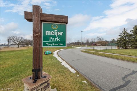 Tiny photo for 380 Orchardview Road, Seven Hills, OH 44131 (MLS # 5187844)