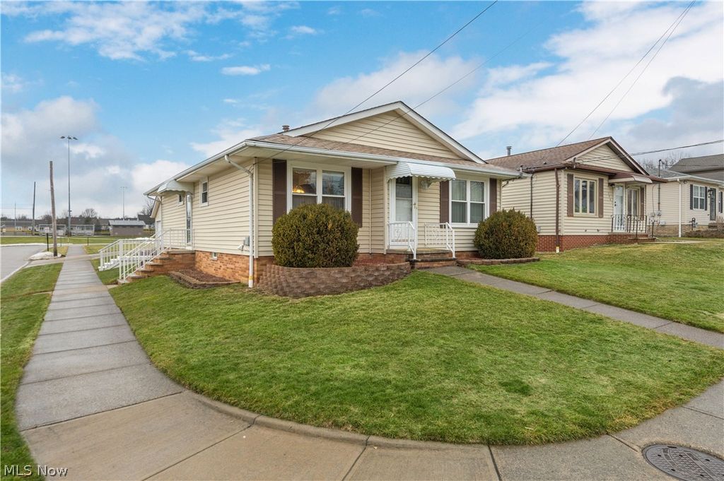 Photo of 380 Orchardview Road, Seven Hills, OH 44131 (MLS # 5187844)