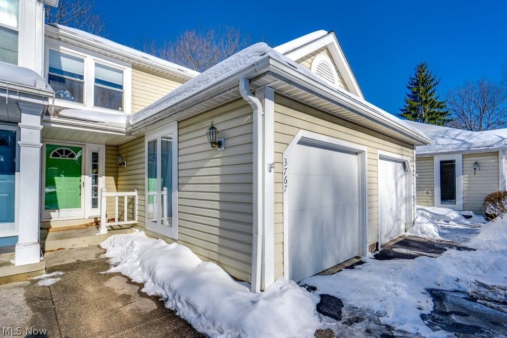 Photo of 3767 Lake Run Boulevard, Stow, OH 44224 (MLS # 5186394)