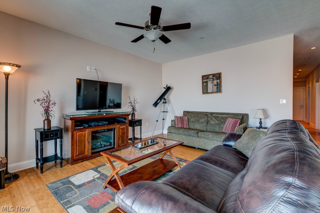 Lake Erie Vista Condo - Residential