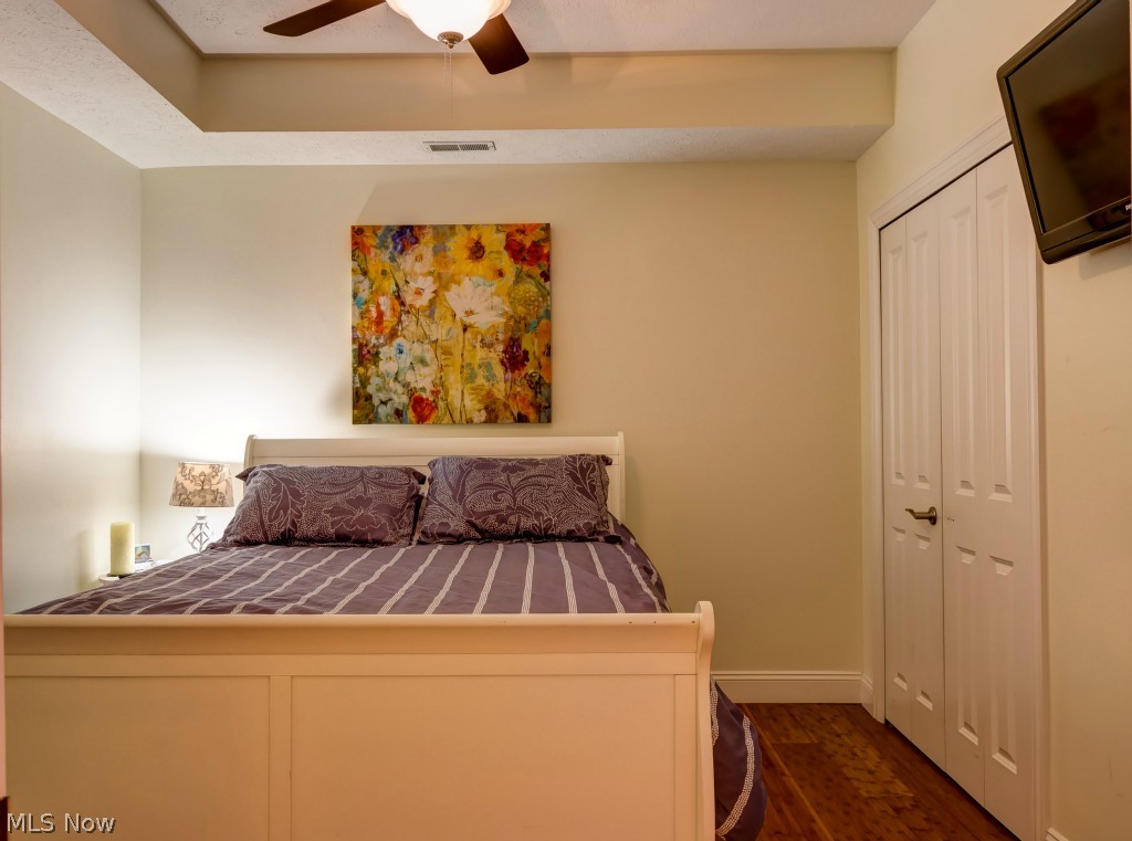 Lake Erie Vista Condo - Residential