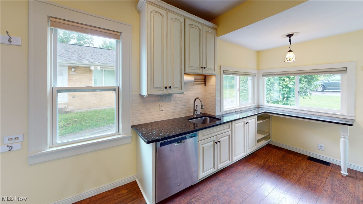 3261 Darrow Road, Stow, Ohio image 11