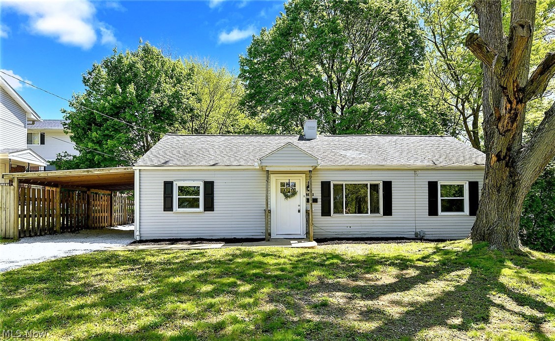 **Beautiful REMODELED Ranch W/1100 Sq. Ft, 3 Bdrms, 1.5 Bathrms, Garage + Carport AND Over 1/4 Of An Acre W/A Back Patio & Privacy Fenced In Back Yard! *Everything You Need Is On The 1st Floor Including Laundry! *Spread Out Floor Plan ~ Spacious Design/Layout! *Freshly Graveled Driveway, Mulch, Light Grey Siding, Front Concrete Walkway W/Custom Black Shutters *BRAND NEW Grey Rustic Distressed LUXURY PLANK FLOORING Throughout! *BRAND NEW Carpet In All Bedrms *Entertain & Enjoy In Your COMPLETE BRAND NEW Eat In KITCHEN W/White Arcadia Shaker Style CABINETS, BUTCHER BLOCK COUNTERTOPS, SS Sink, SS Dishwasher With New SS/Black GAS 5 Burner Stove, SS Faucet! *Oversized Eat In Dining Can Accommodate A Table & 6 Chairs *BRAND NEW Full BATHRM W/FULLY SHIPLAPPED Farmhouse Style WALLS, New Tub & Surround W/SS 50+ Nozzle Showerhead & Moen Faucet On A Fresh White Vanity! *1/2 Bathrm W/Toilet, SS Sink/Vanity, Built In Linen Closet *Large Living Rm W/Picture Window *All New Interior Doors *UPDATED VI