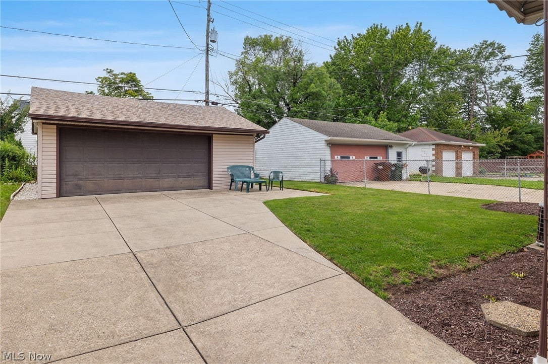 9537 Elsmere Drive