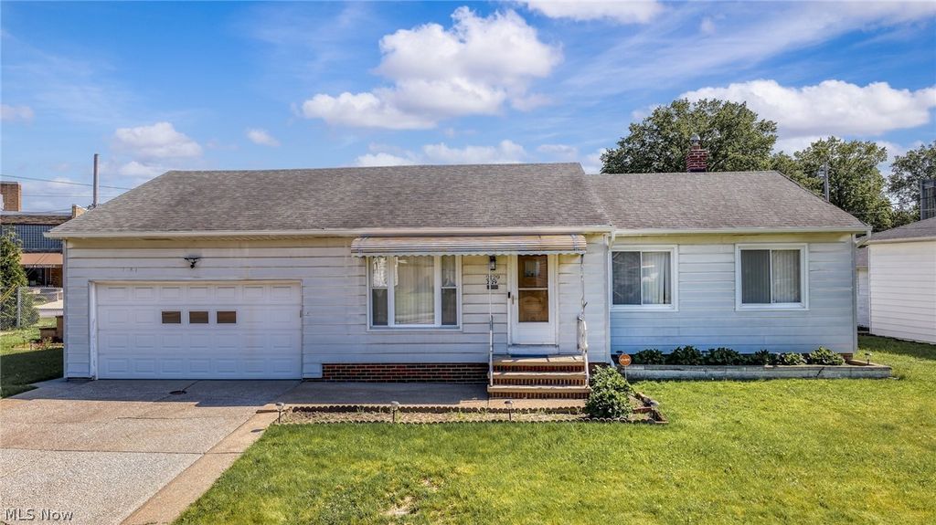 Photo of 2129 Silverdale Avenue, Cleveland, OH 44109 (MLS # 5214570)