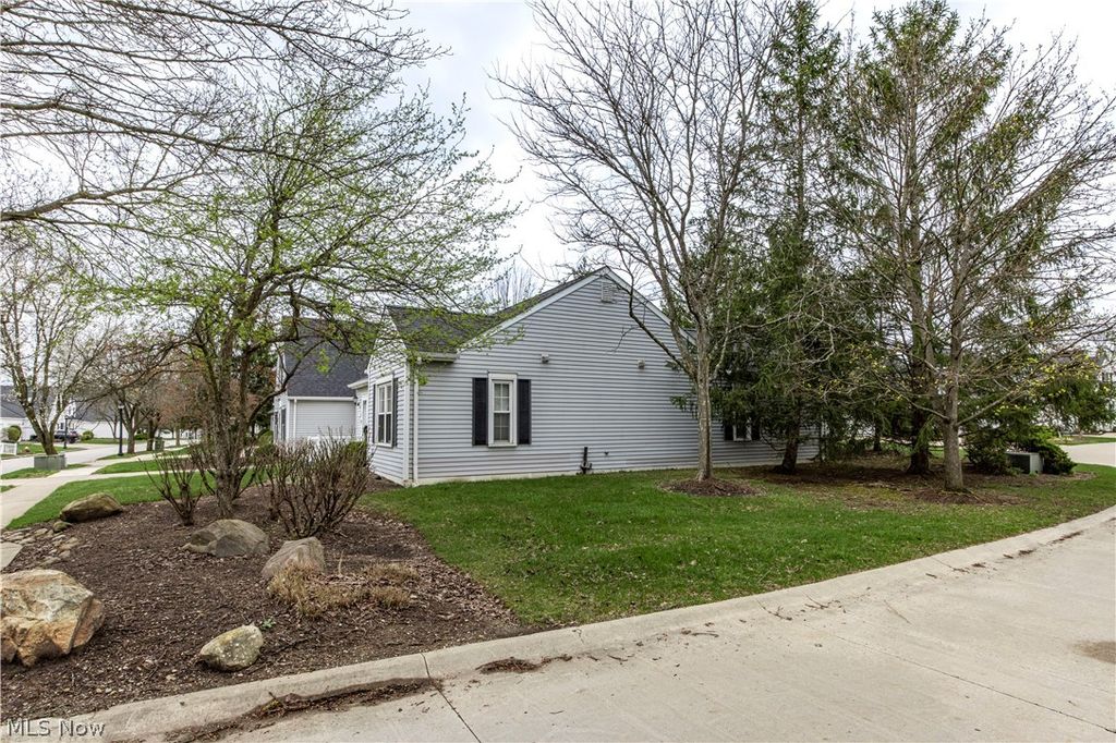 Photo of 3513 E Prescott Circle, Cuyahoga Falls, OH 44223 (MLS # 5201921)