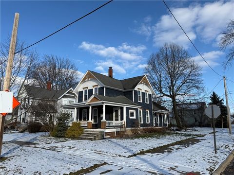 Homes For Sale - 495 Church Street<br/> Amherst, OH 44001