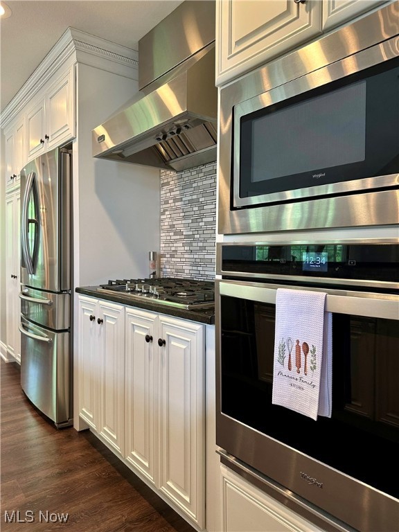 6836 Twin Oaks Court
