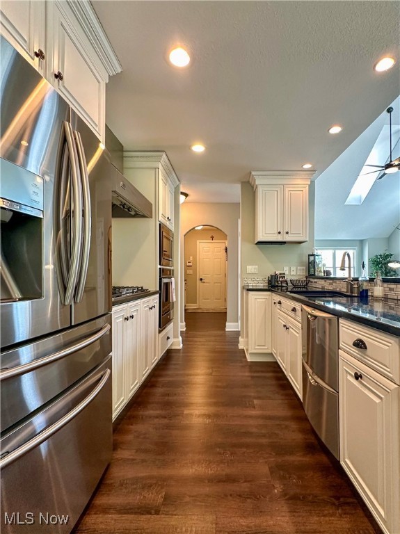 6836 Twin Oaks Court
