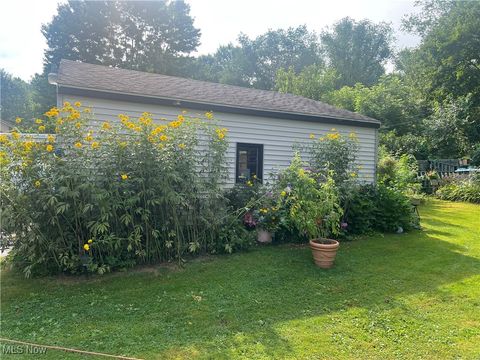 Tiny photo for 199 Garfield Avenue, East Palestine, OH 44413 (MLS # 5141989)