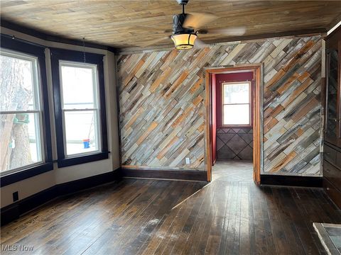 Tiny photo for 199 Garfield Avenue, East Palestine, OH 44413 (MLS # 5141989)