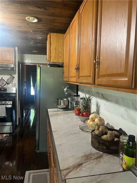 Tiny photo for 199 Garfield Avenue, East Palestine, OH 44413 (MLS # 5141989)