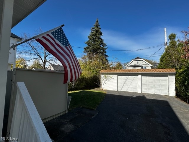 Laura E Sladden Sub - Residential