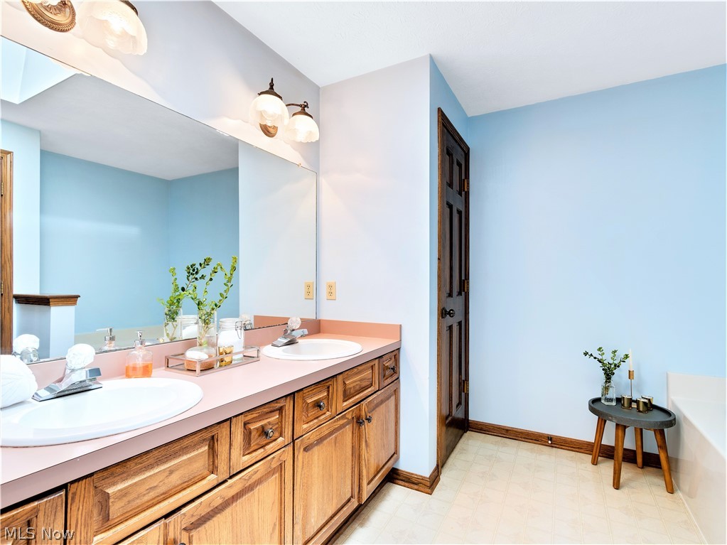 Meadow Wood Ph VI - Residential