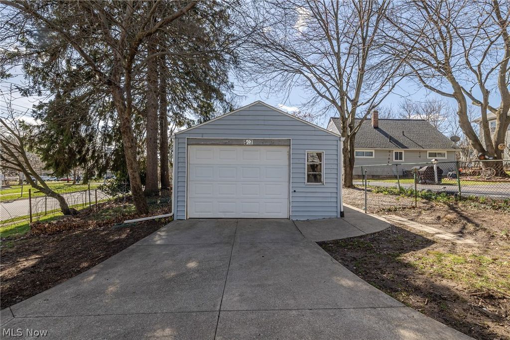 Photo of 507 Broad Boulevard, Cuyahoga Falls, OH 44221 (MLS # 5193161)