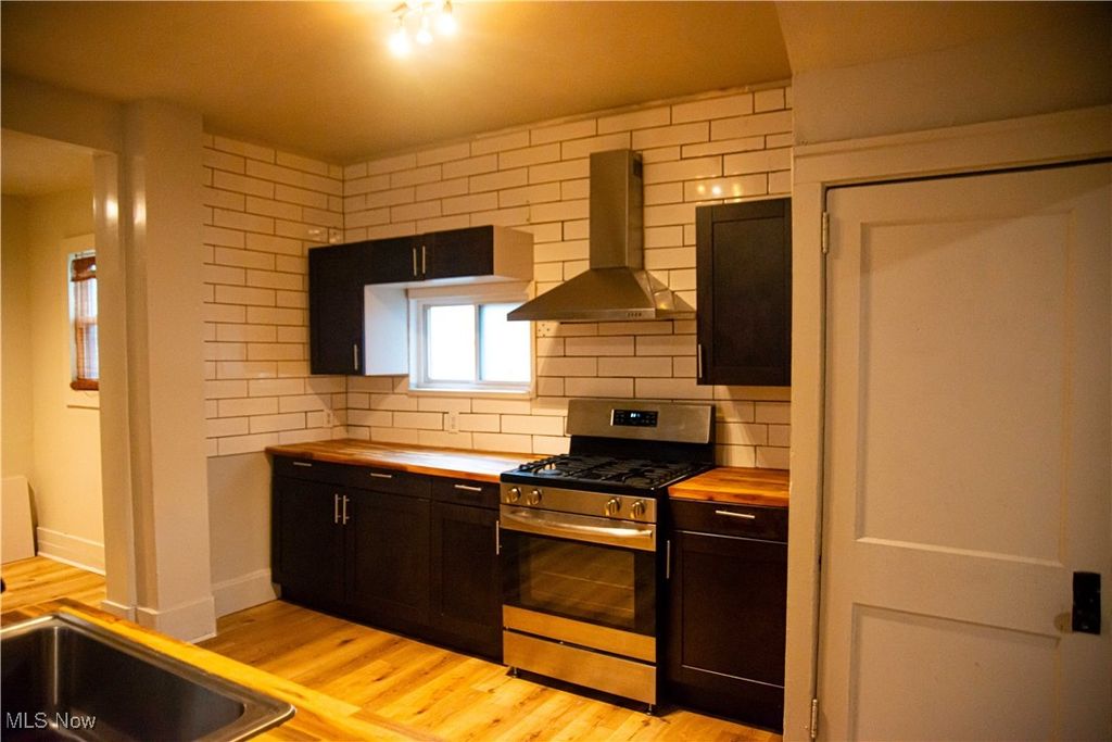 Photo of 796 E 4th Avenue, Columbus, OH 43201 (MLS # 5179883)