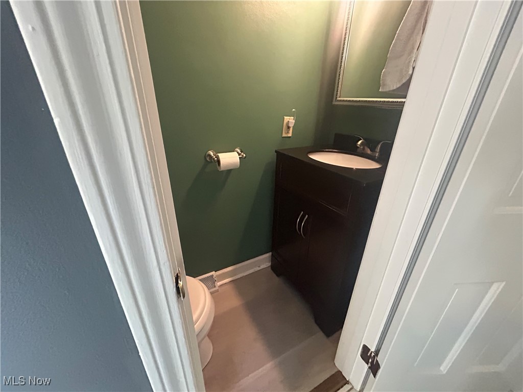 2041 Willowdale Drive, Stow, Ohio image 17