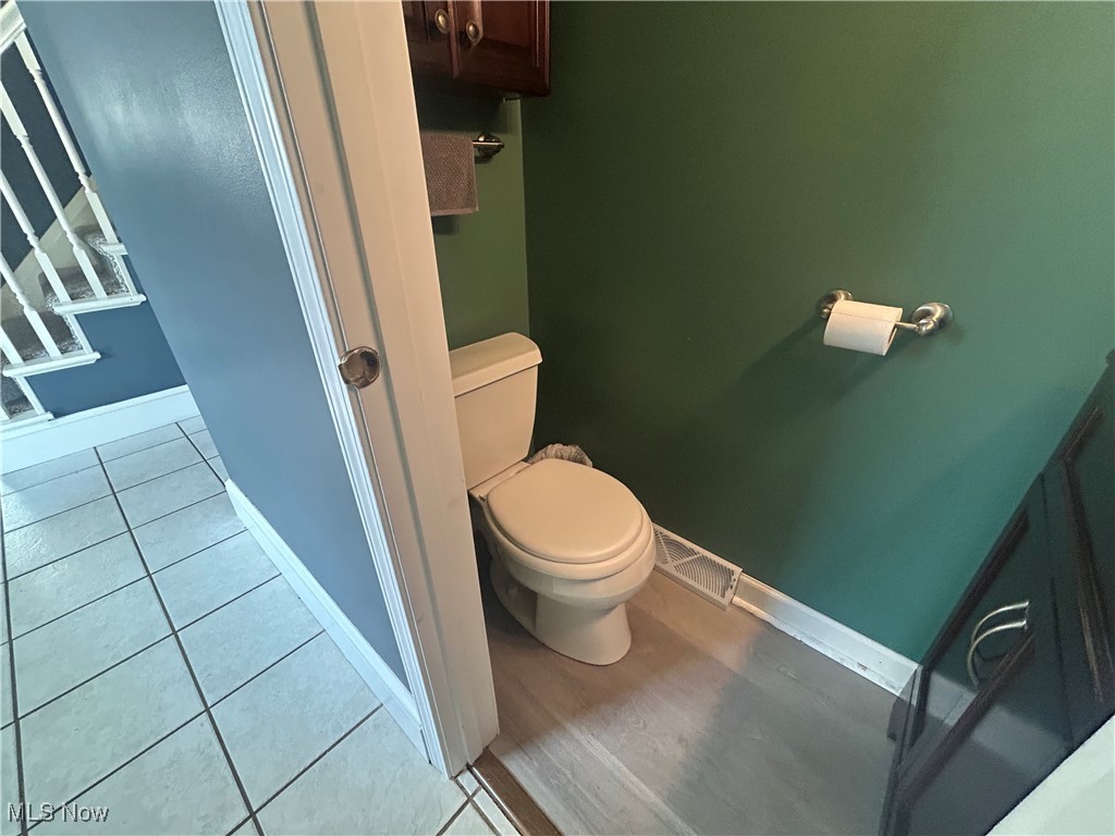 2041 Willowdale Drive, Stow, Ohio image 18
