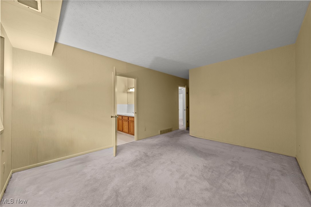 Acacia on the Green Condo - Residential