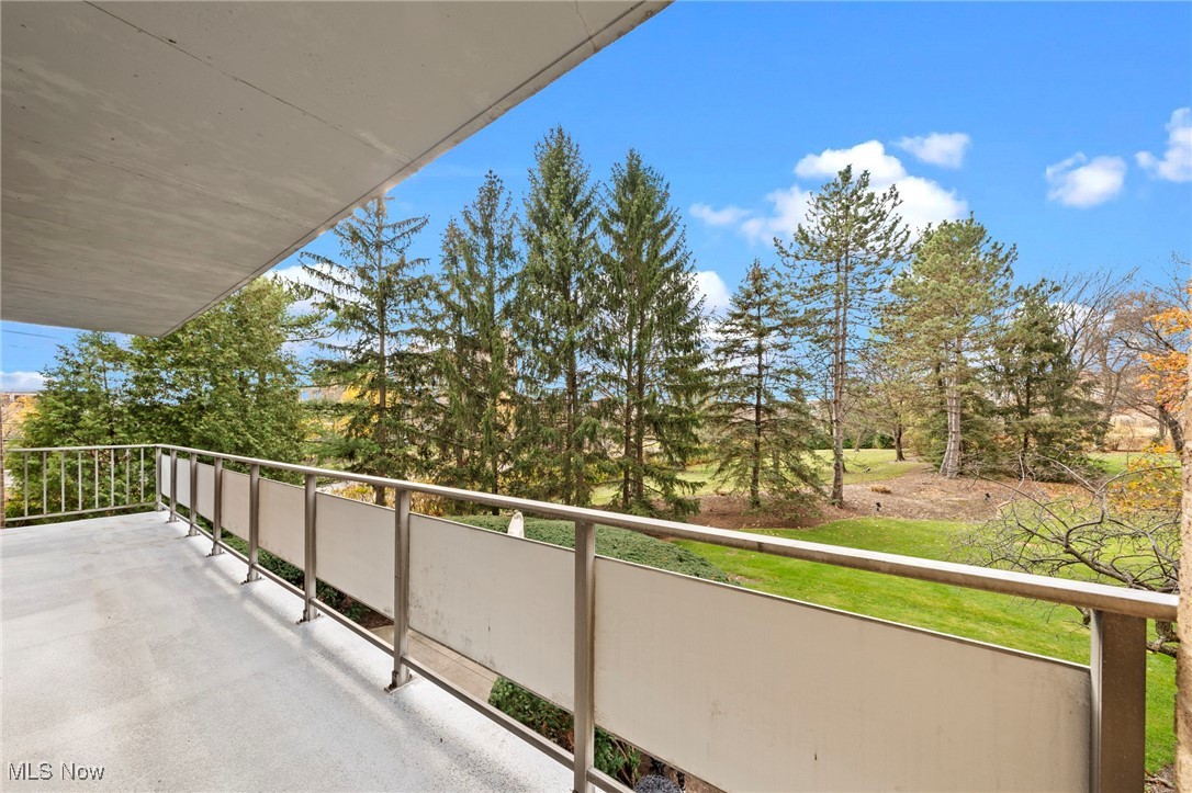 Acacia on the Green Condo - Residential