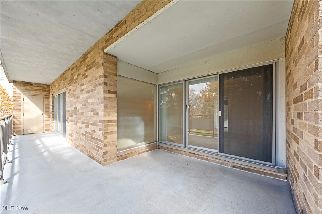 Acacia on the Green Condo - Residential