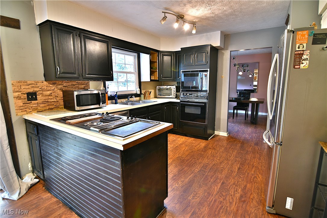 Emerald Hills - Residential