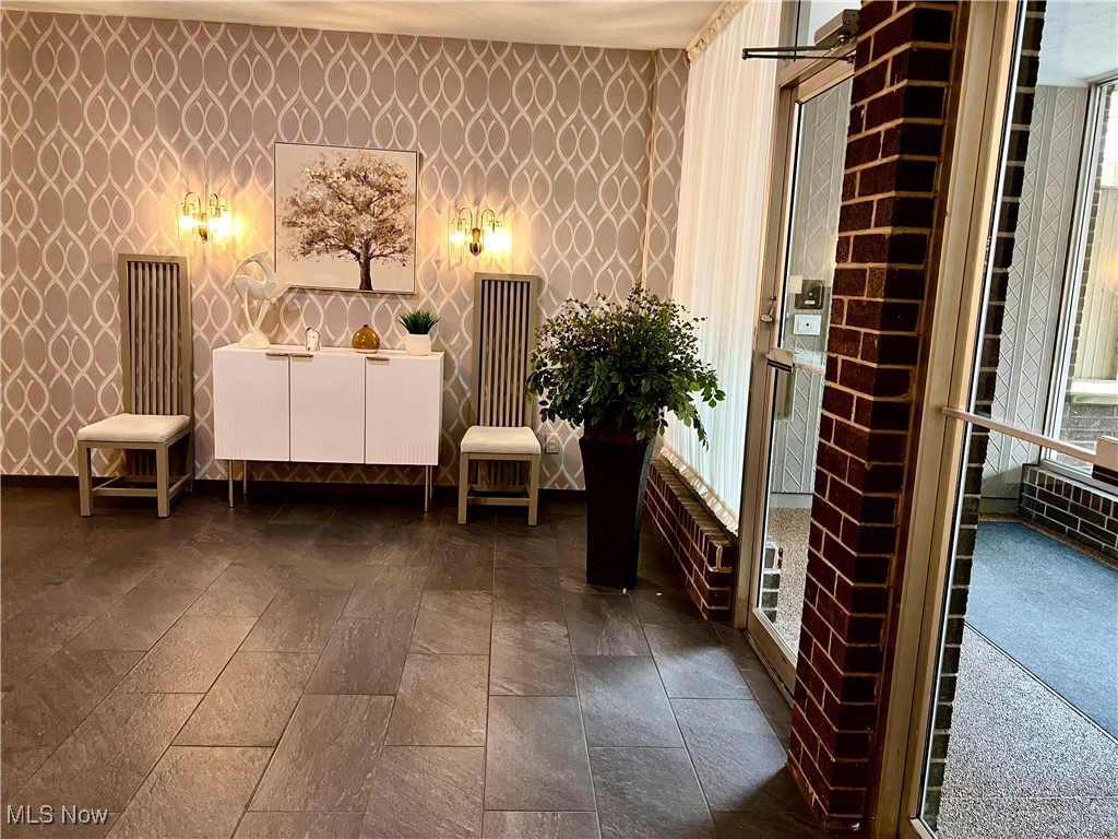 Silver Lake Towers Condo - Residential