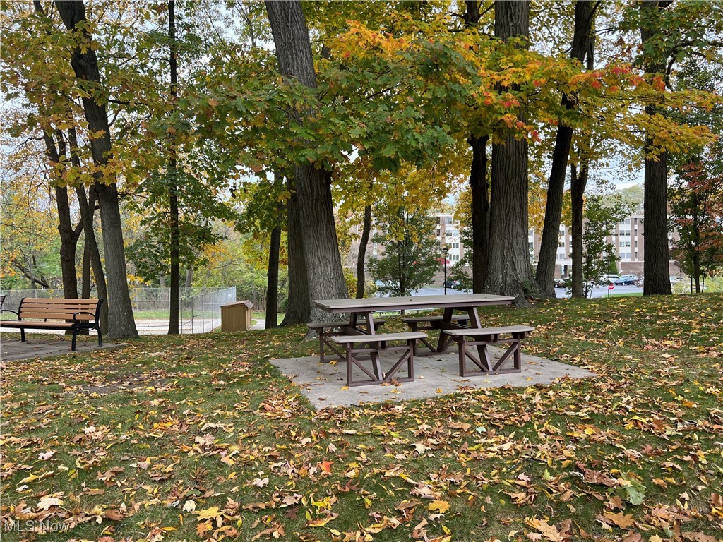 Silver Lake Towers Condo - Residential