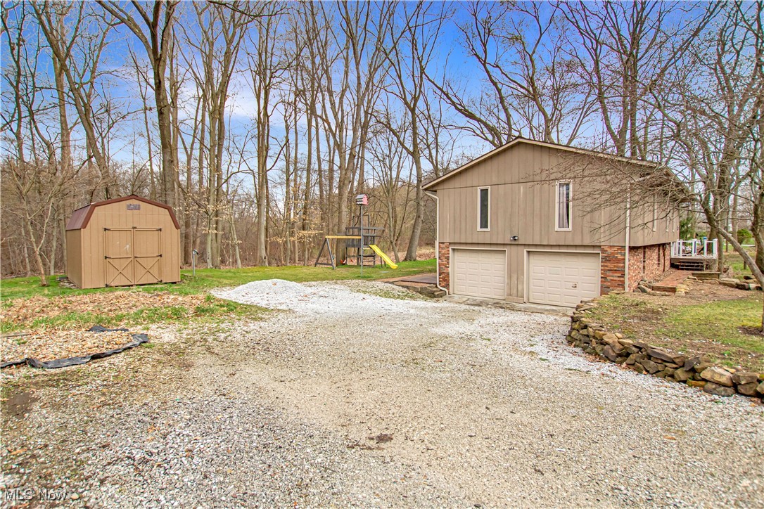 1853 Piercy Drive, Akron, Ohio image 35