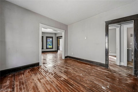 Tiny photo for 406 E 148th Street, Cleveland, OH 44110 (MLS # 5241773)
