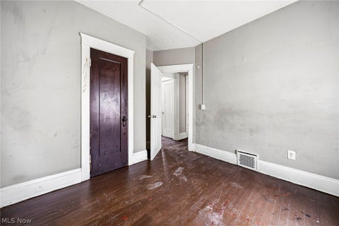 Tiny photo for 406 E 148th Street, Cleveland, OH 44110 (MLS # 5241773)
