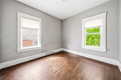 Tiny photo for 406 E 148th Street, Cleveland, OH 44110 (MLS # 5241773)
