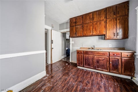 Tiny photo for 406 E 148th Street, Cleveland, OH 44110 (MLS # 5241773)