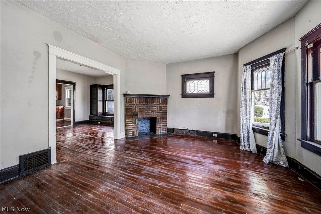 406 E 148th Street