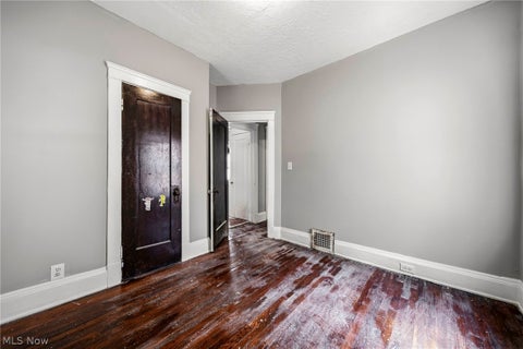 Tiny photo for 406 E 148th Street, Cleveland, OH 44110 (MLS # 5241773)