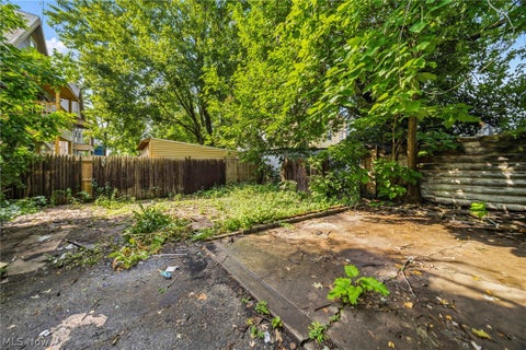 Tiny photo for 406 E 148th Street, Cleveland, OH 44110 (MLS # 5241773)
